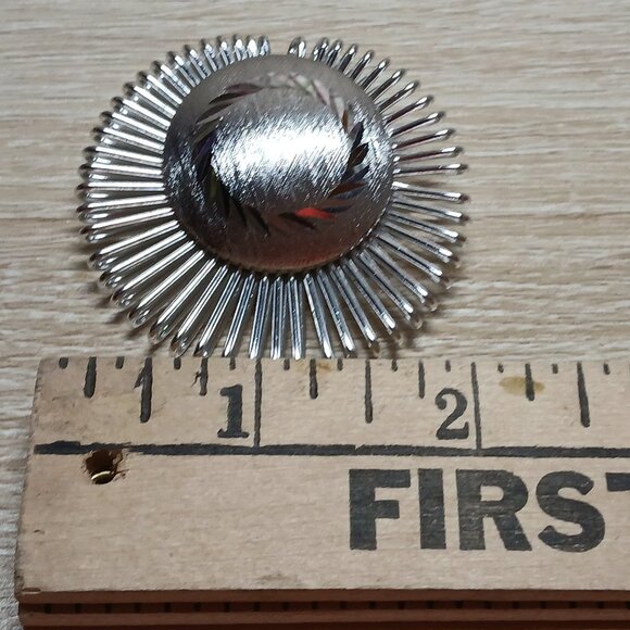 Vintage 1970s West Germany Silver Tone Round Scarf Clip #6 - Picture 3 of 10